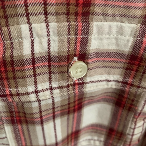 Old Navy Maroon, Red, &Tan Plaid Button-Up Blouse
Excellent condition - Picture 3 of 6